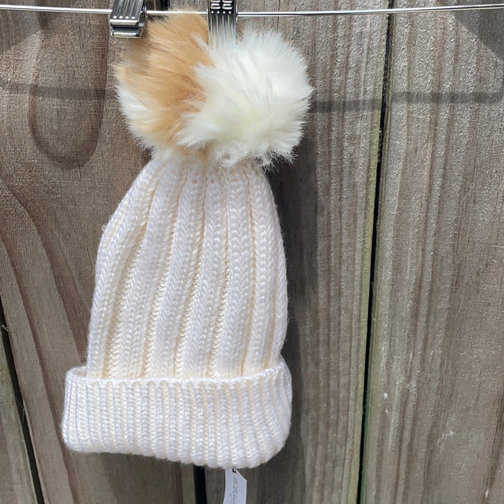 BCBGeneration Ivory Hat New With Tags